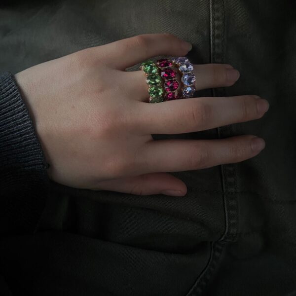 Rainbow gemstone-look stack ring