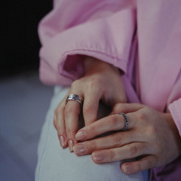 Silver-tone band ring set