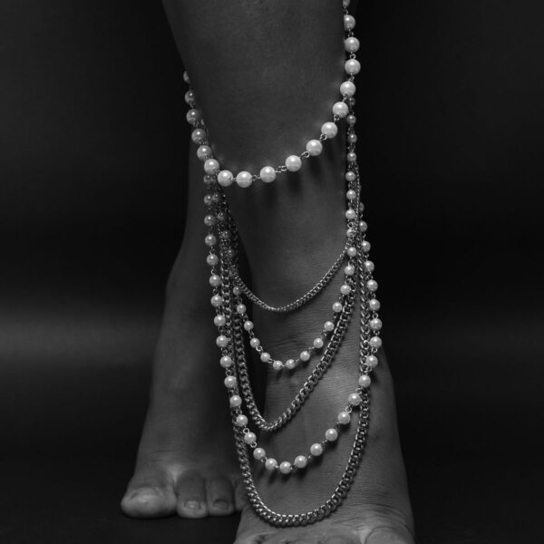 Layered pearl anklet
