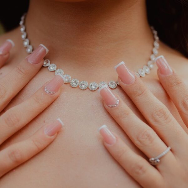 Crystal line necklace