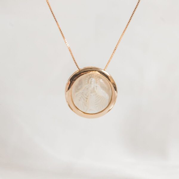 Gold-tone round locket pendant necklace
