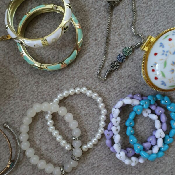 Pearl and colour bead bracelet set