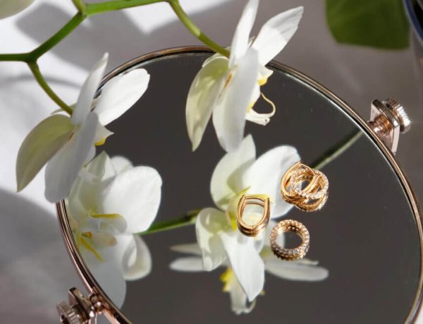 Artificial jewellery stored neatly to avoid tangles
